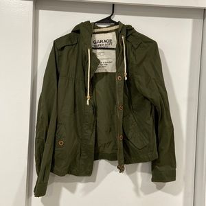 Perfect light weight olive green jacket!